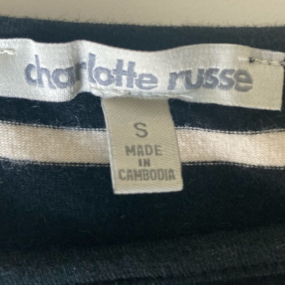 Black and White Striped Dress Form Fitting - Picture 3 of 3